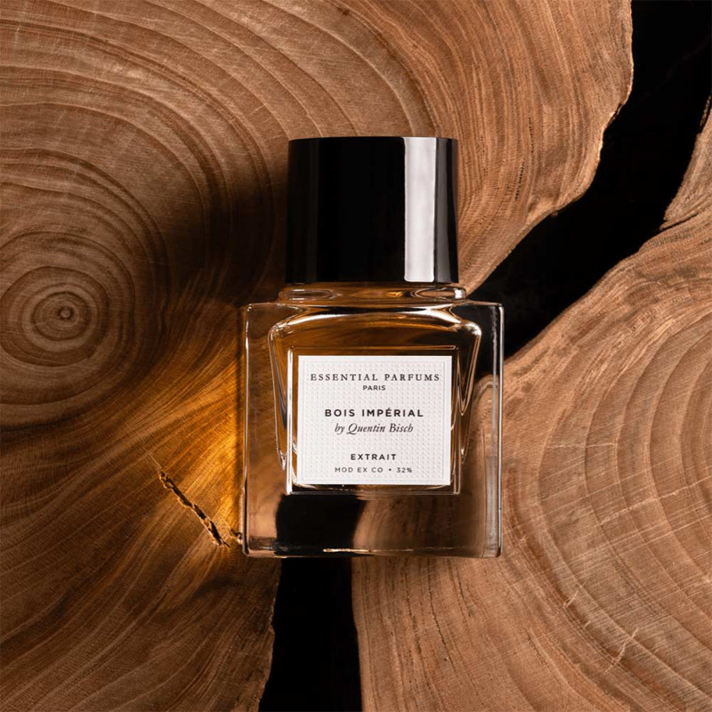 BOIS IMPERIAL EXTRAIT DE PARFUM ESSENTIAL PARFUMS - Isolée Internacional