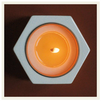 8 M2 PORCELAINE CANDLE 220g