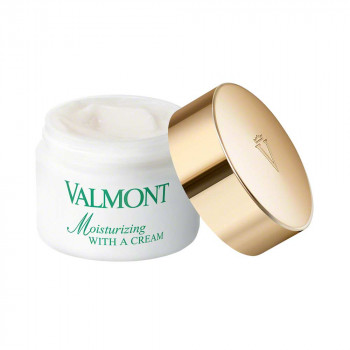 MOISTURIZING WITH A CREAM 50ML