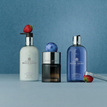 BLUEBELL & WILD STRAWBERRY BODY WASH 300ml