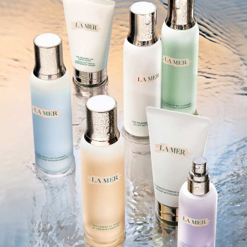 THE ESSENCE FOAMING CLEANSER 125ml